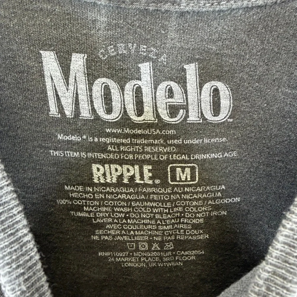 Modelo Cerveza Graphic T-Shirt Mens Medium Washed Black Short Sleeve Cotton Tee